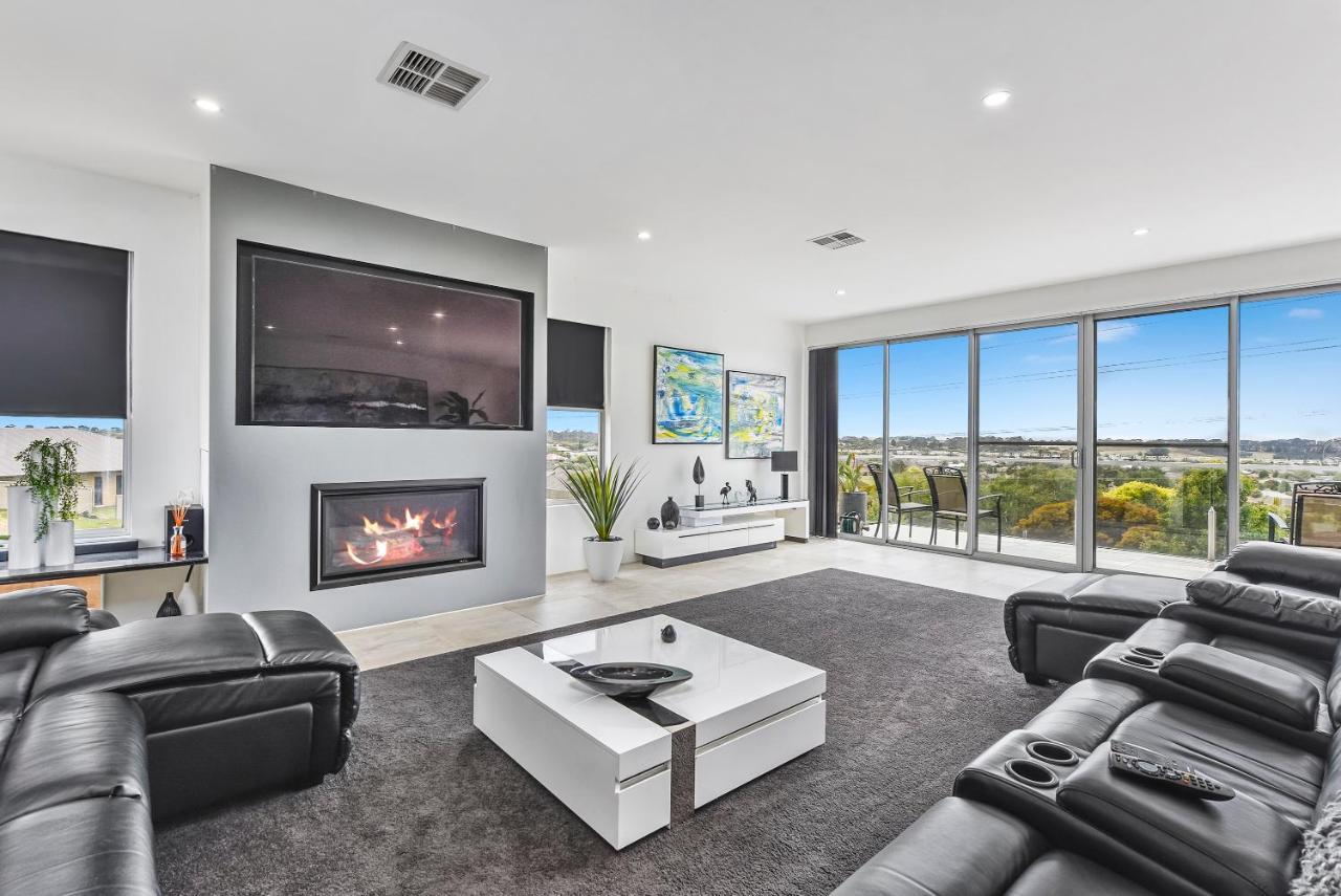 Ferienwohnung Conroe Executive Townhouse - Modern & Stylish Mount Gambier Exterior foto